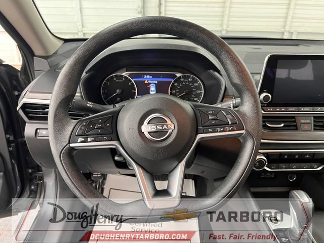 Used 2025 Nissan Altima 2.5 SV FWD image 42