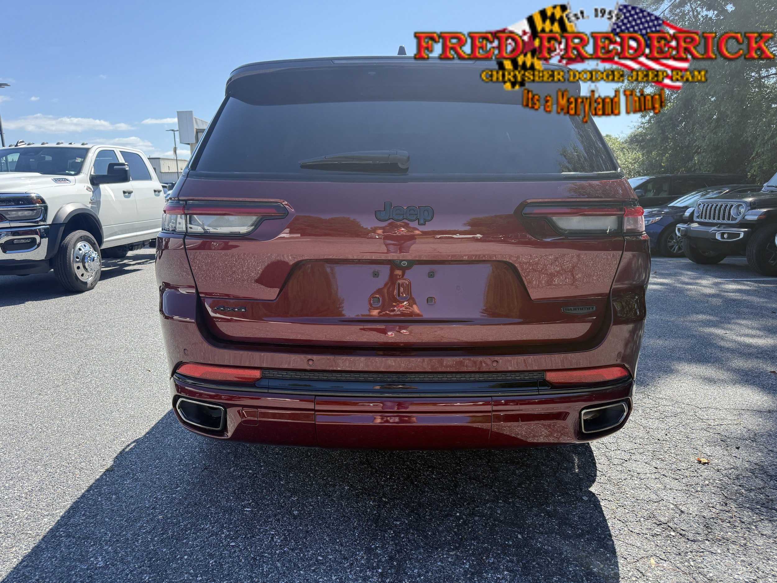 Used 2025 Jeep Grand Cherokee L Summit AWD/4WD image 6