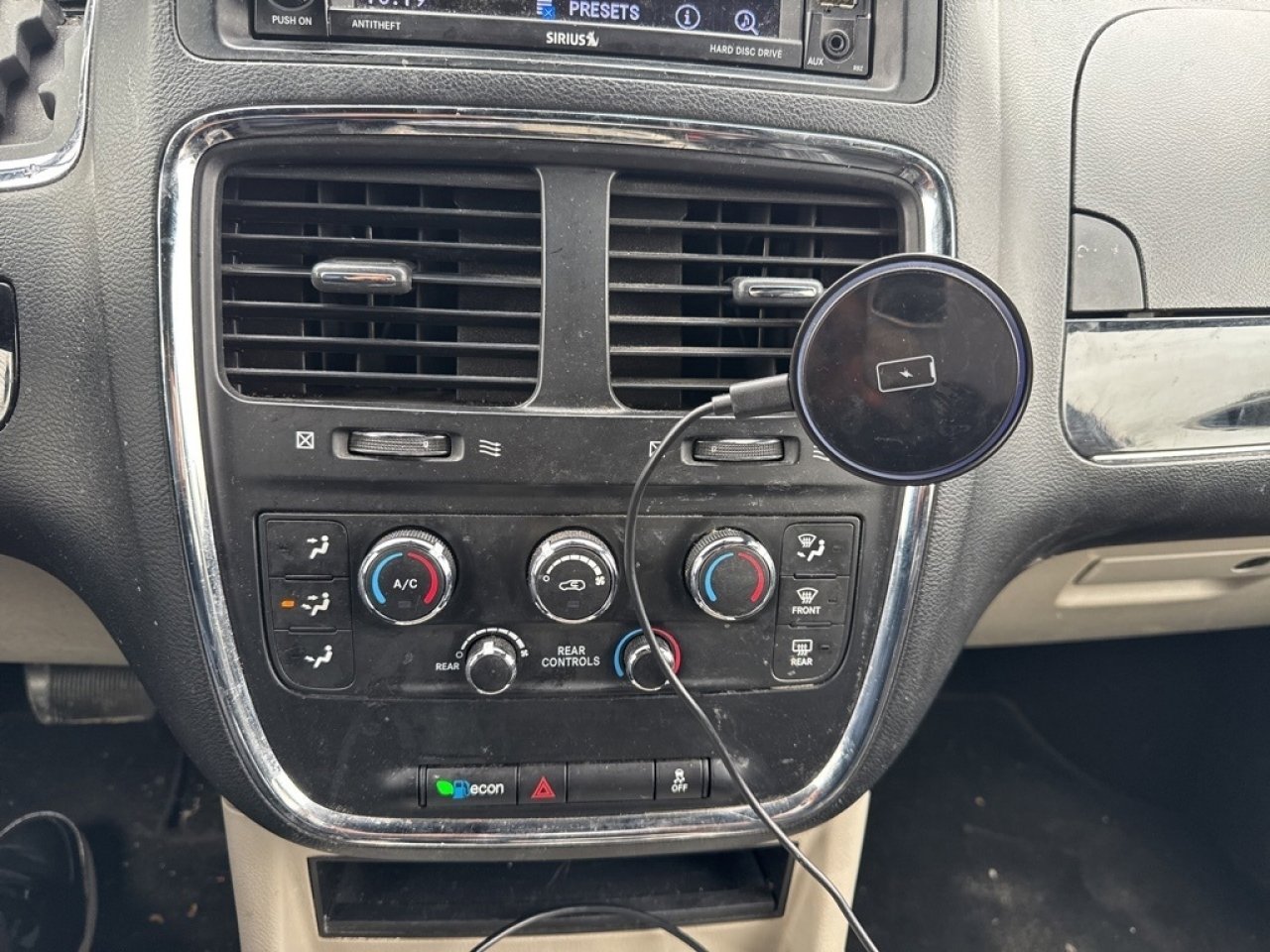 Used 2019 Dodge Grand Caravan SXT image 22