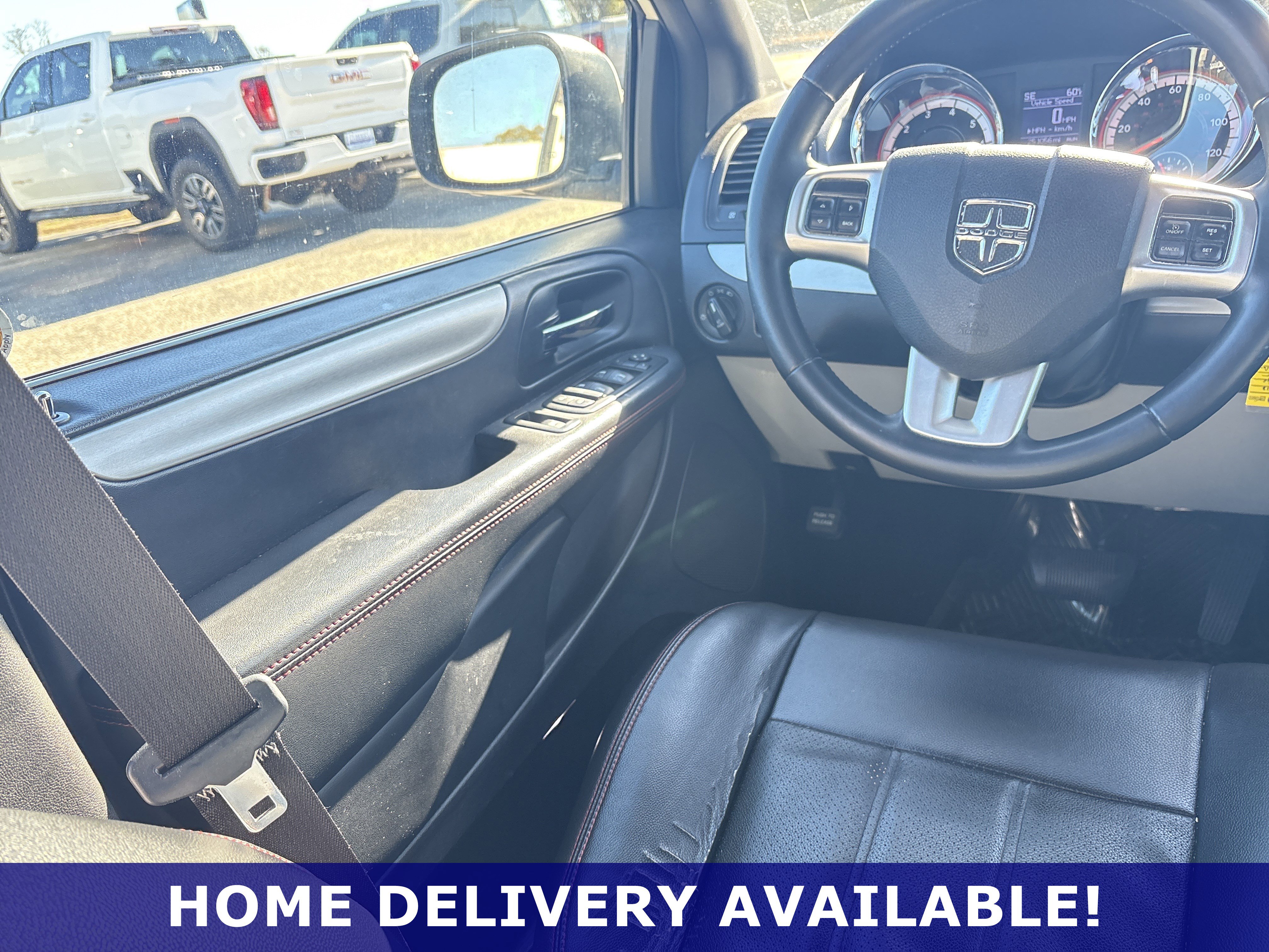 Used 2013 Dodge Grand Caravan R/T image 16