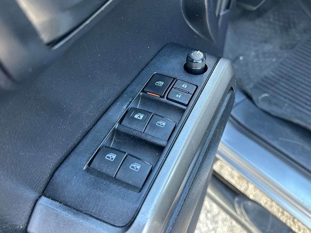 Used 2021 Toyota Tacoma SR5 RWD image 29