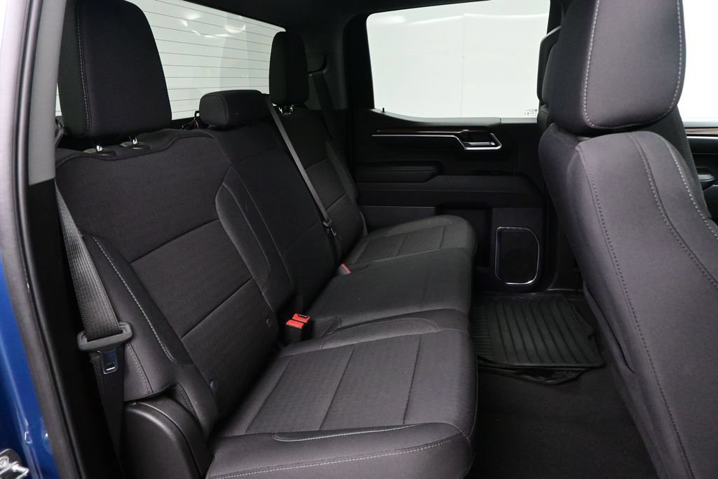 Used 2024 Chevrolet Silverado 1500 LT AWD/4WD image 28