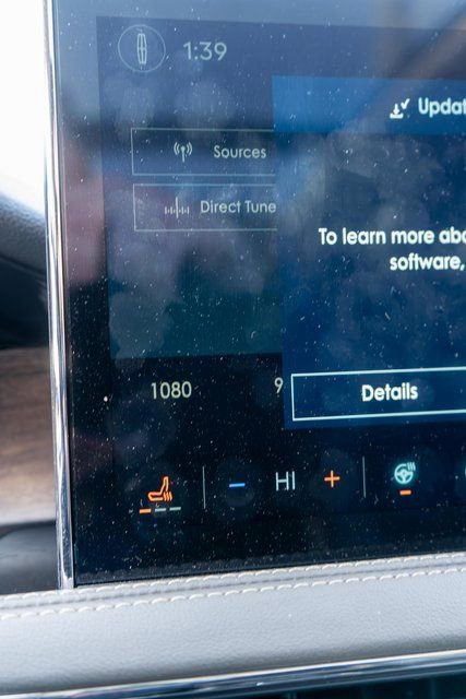 Used 2025 Lincoln Corsair Reserve w/ Jet Appearance Package image 42