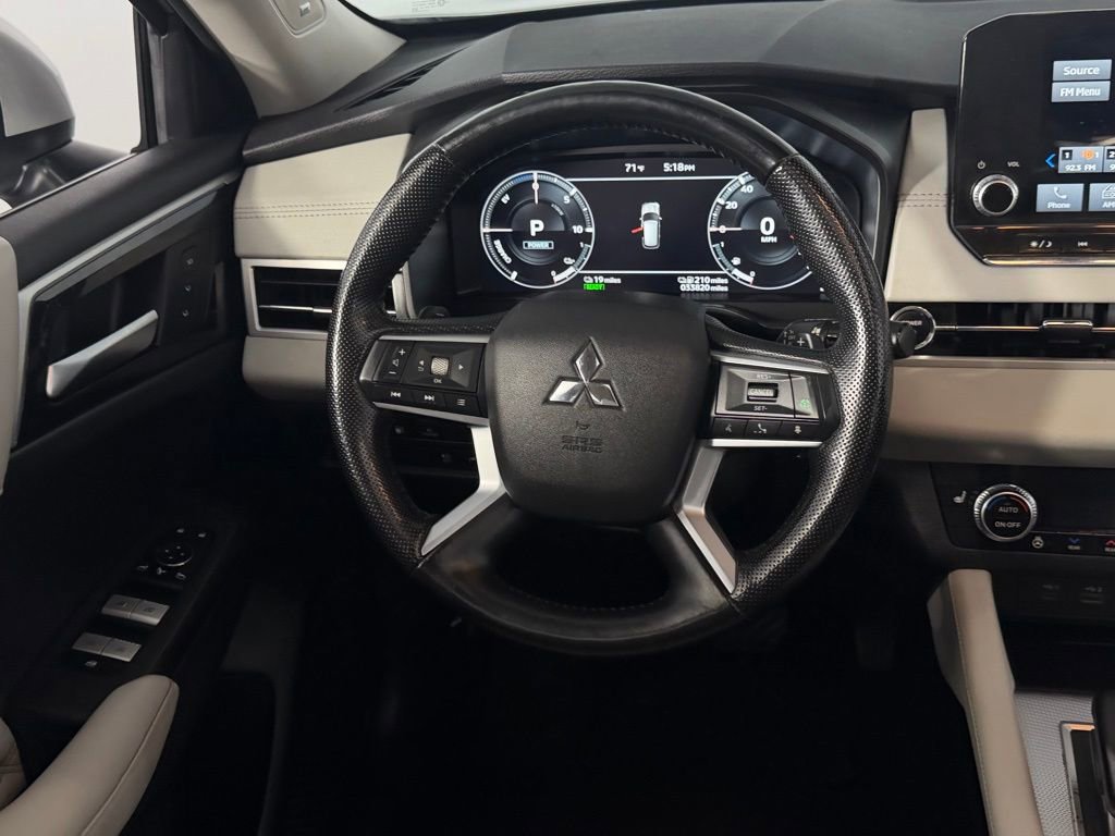 Used 2024 Mitsubishi Outlander SEL AWD/4WD image 14