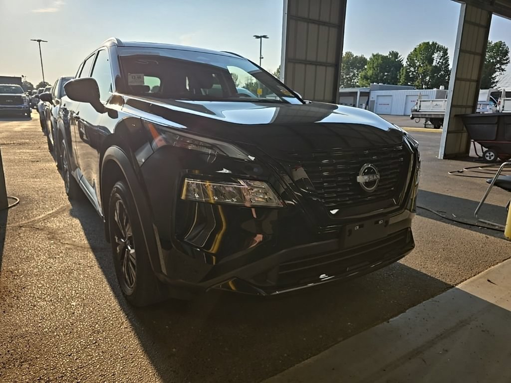 Used 2023 Nissan Rogue SV w/ SV Premium B Package