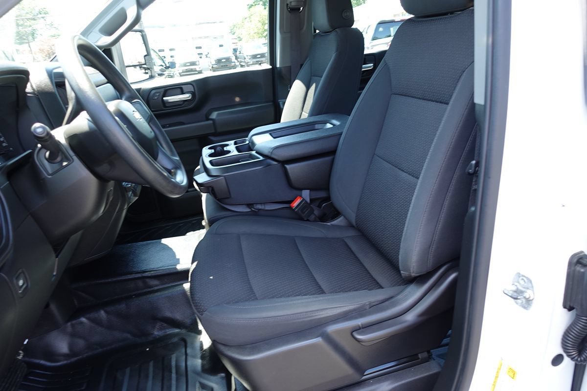 Used 2025 Chevrolet Silverado 2500 W/T AWD/4WD image 17
