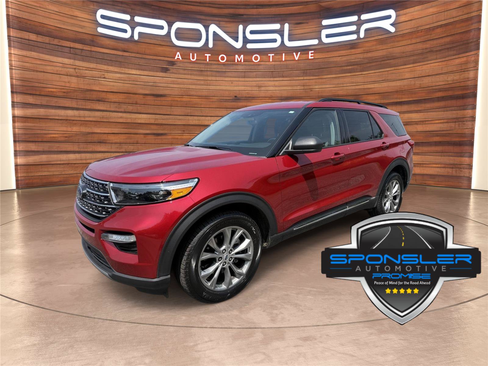 Used 2023 Ford Explorer XLT w/ Equipment Group 202A AWD/4WD image 1