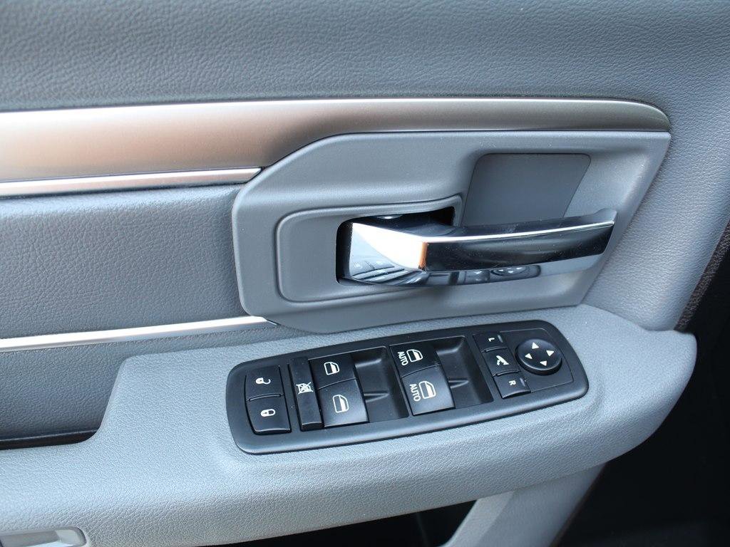 Used 2017 RAM 1500 Big Horn AWD/4WD image 16