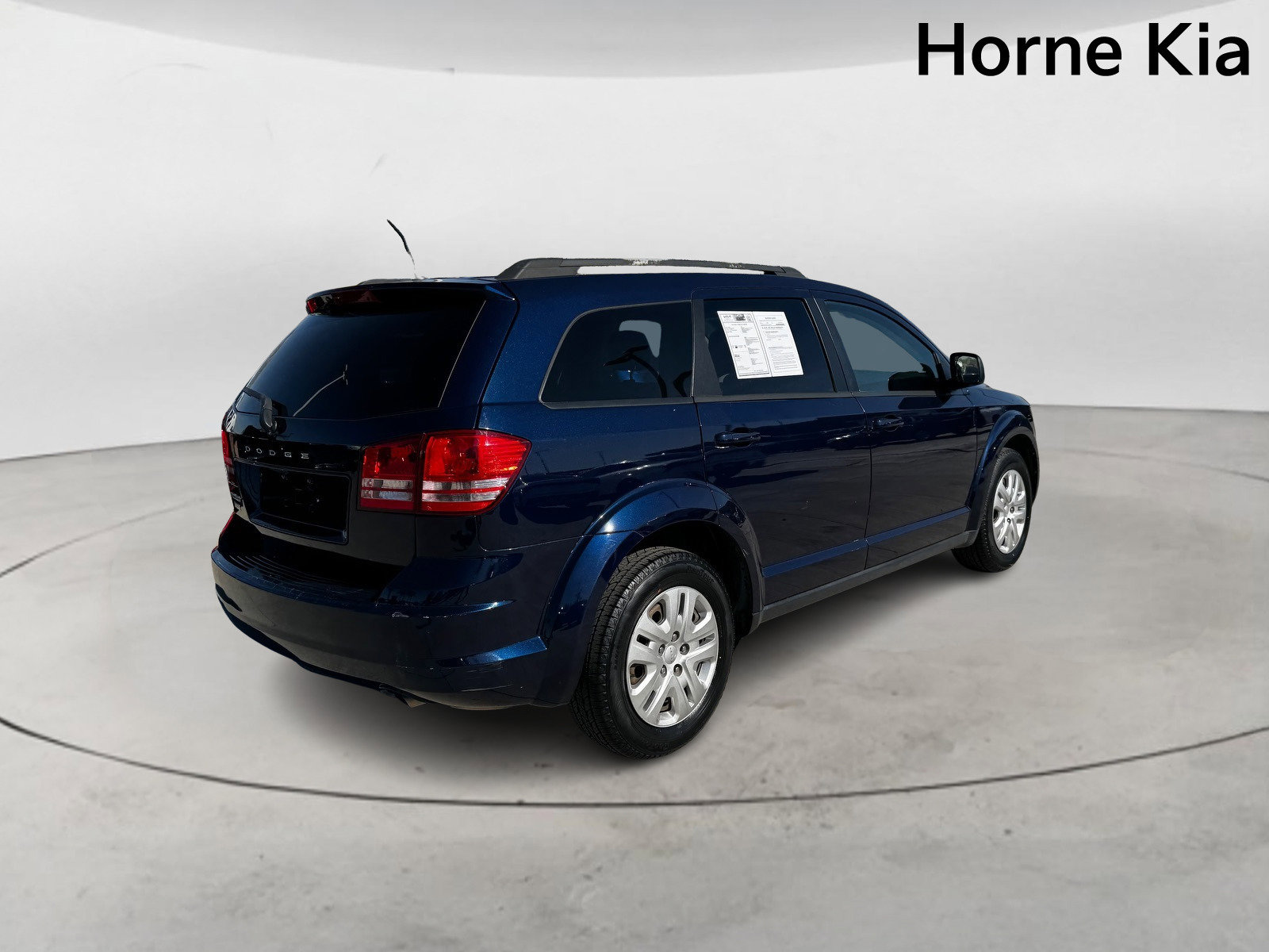 Used 2019 Dodge Journey SE image 4