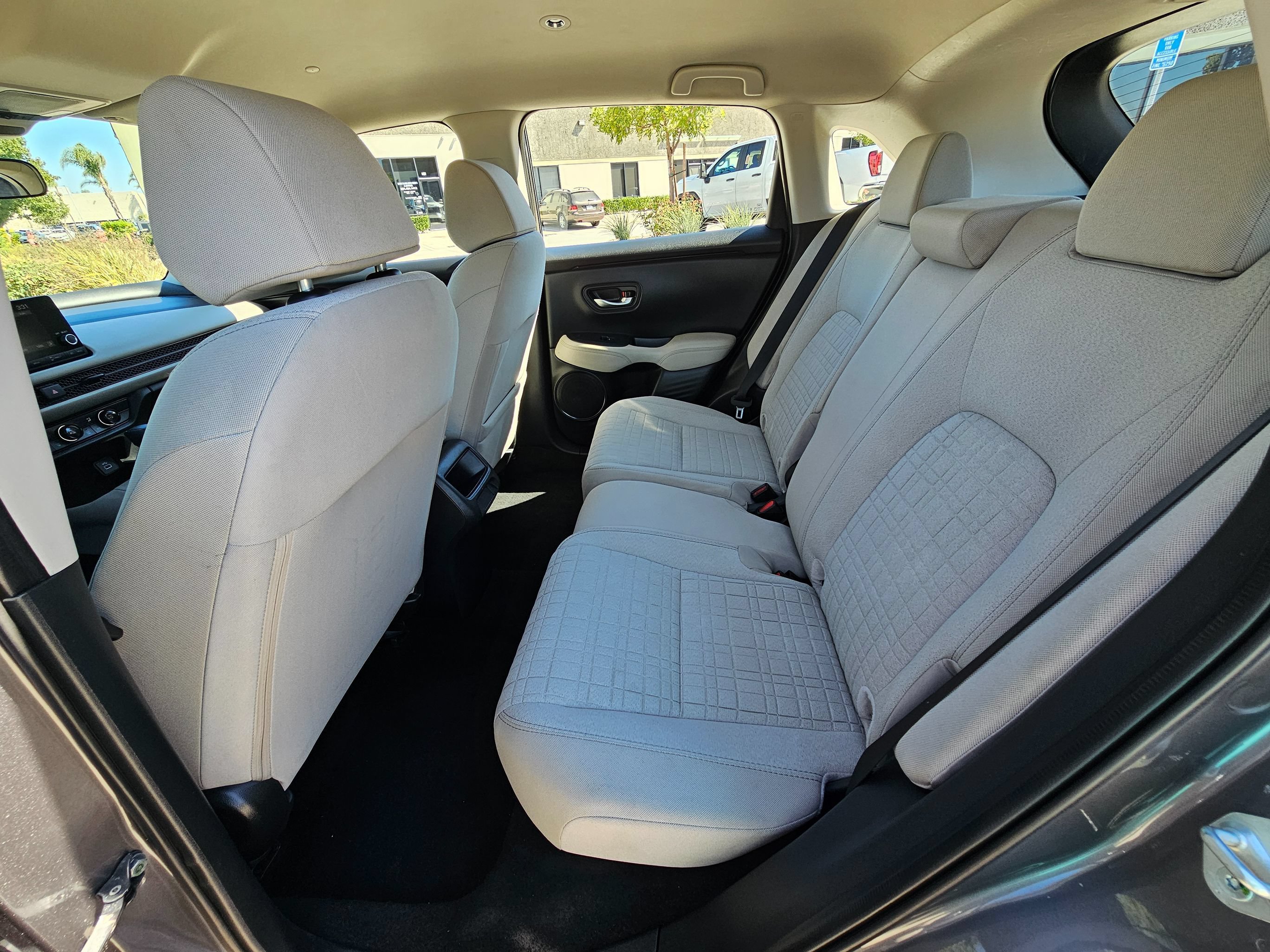 Used 2025 Honda HR-V LX image 20