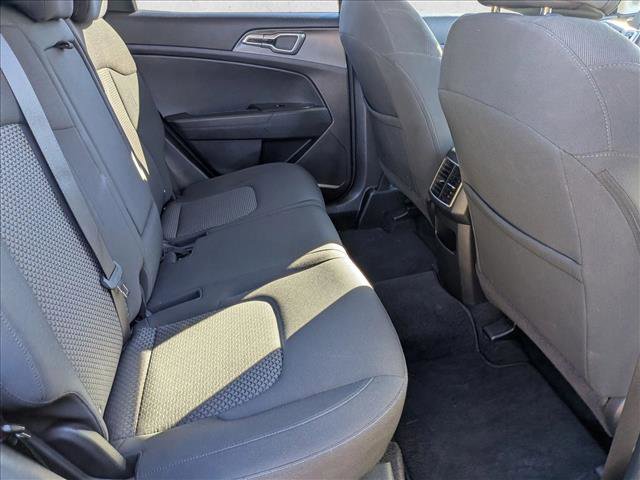 Used 2023 Kia Sportage LX image 19