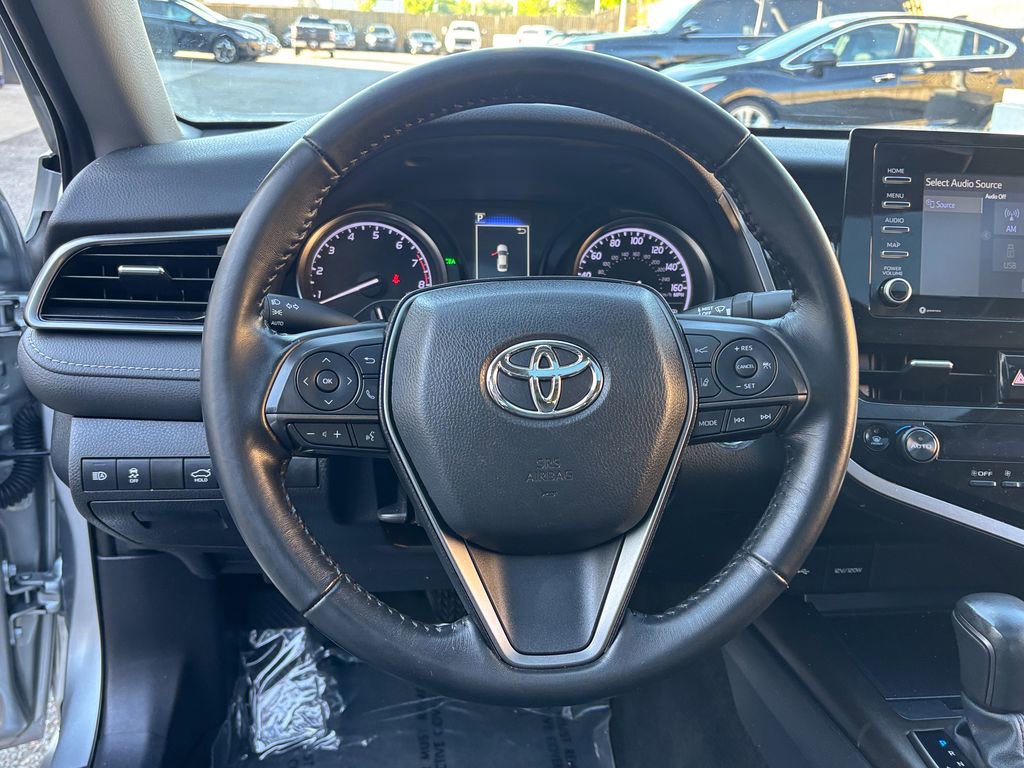 Used 2022 Toyota Camry SE w/ Convenience Package FWD image 29