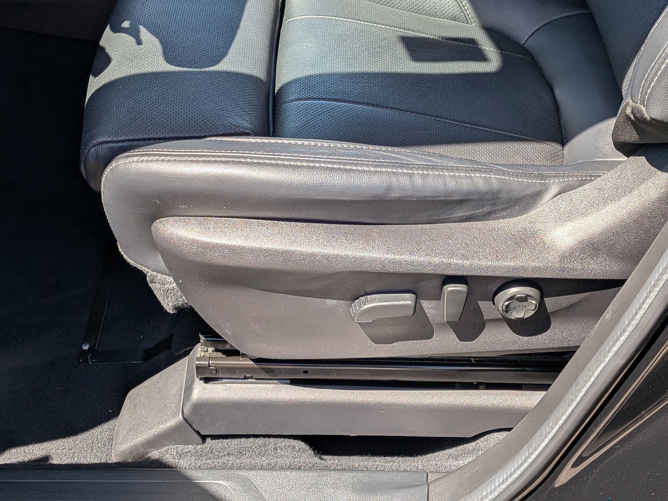 Certified 2023 Subaru Ascent Touring image 12