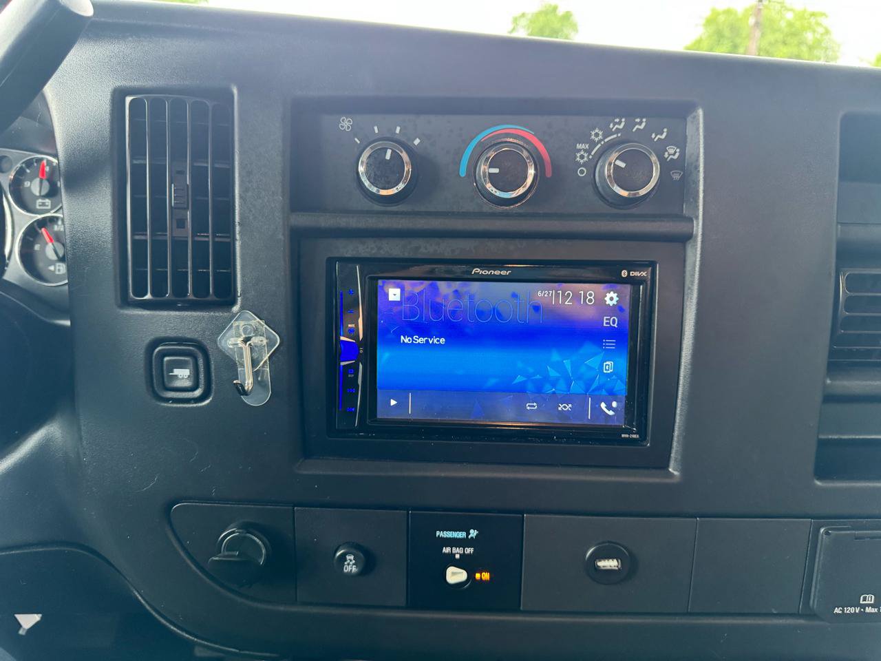 Used 2019 Chevrolet Express 4500 w/ RV Package RWD image 47