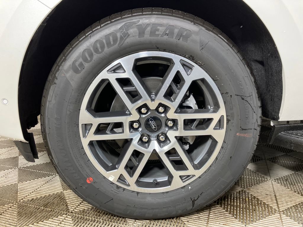 New 2025 Ford Expedition Max Active image 12