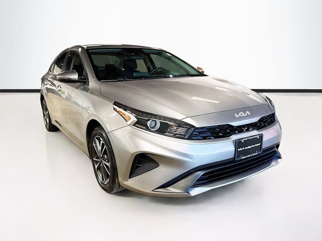 Used 2023 Kia Forte LXS w/ LXS Technology Package FWD video 1