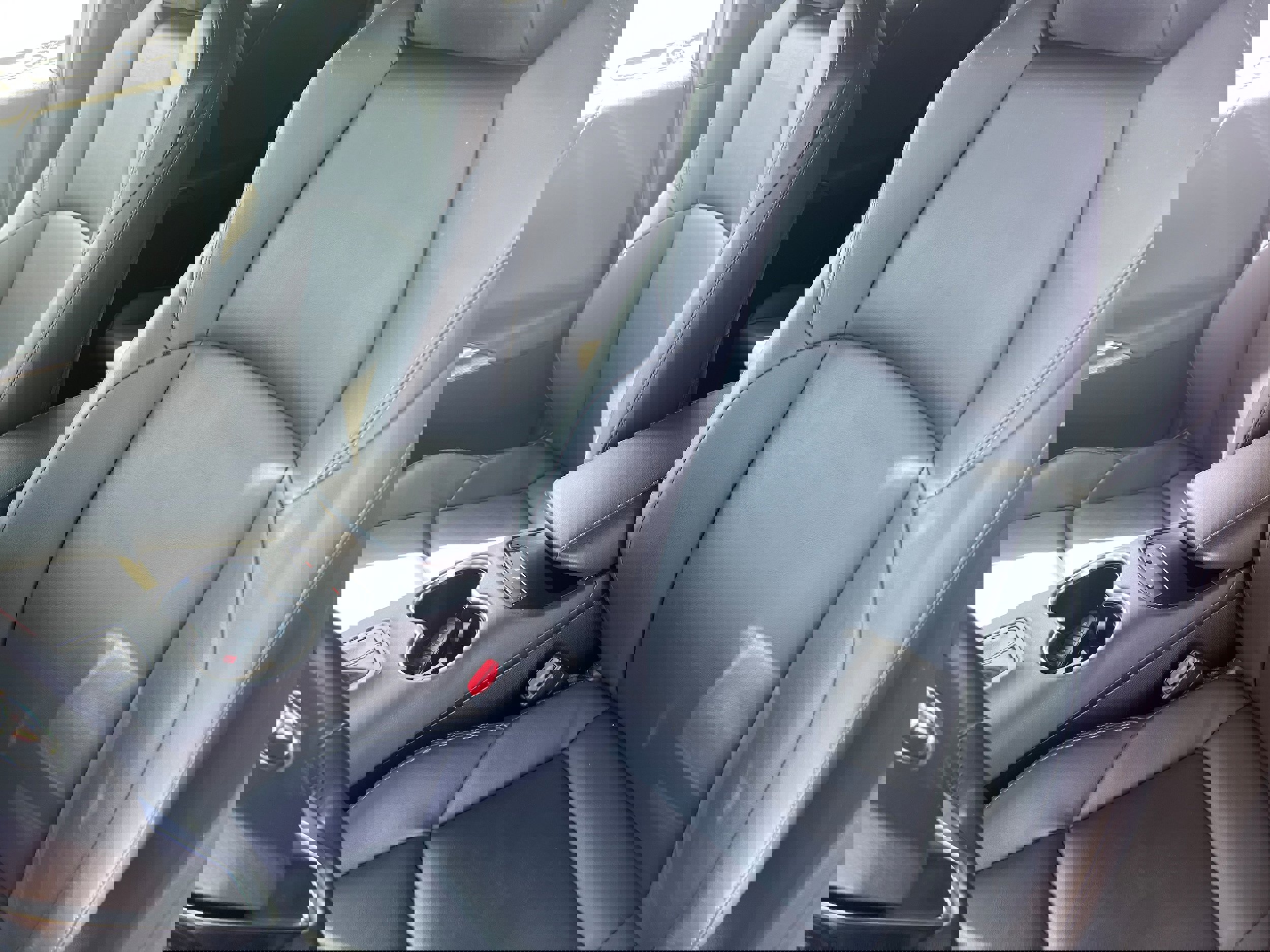 Used 2022 Toyota Venza image 18