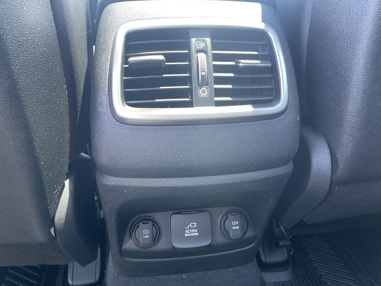 Used 2018 Kia Sorento SX FWD image 22
