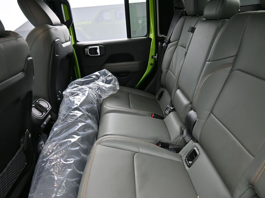 New 2026 Jeep Gladiator Mojave AWD/4WD image 13