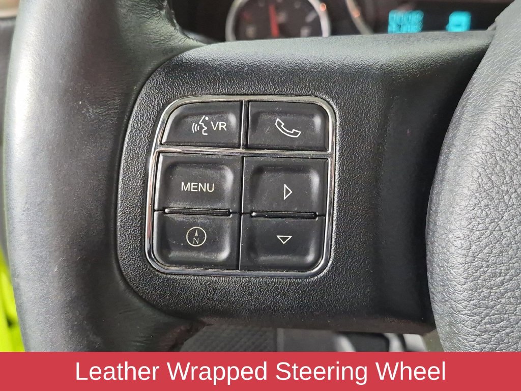 Used 2016 Jeep Wrangler Unlimited Sahara w/ Connectivity Group AWD/4WD image 17
