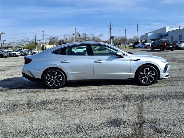 Used 2025 Hyundai Sonata SEL image 14