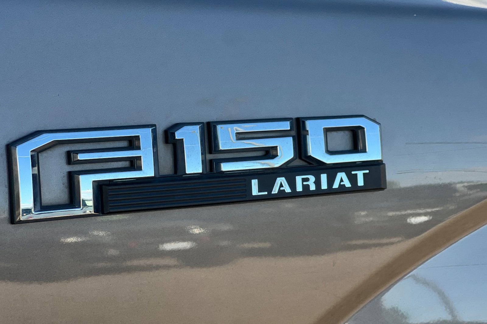 Used 2018 Ford F150 Lariat w/ Equipment Group 502A Luxury image 27