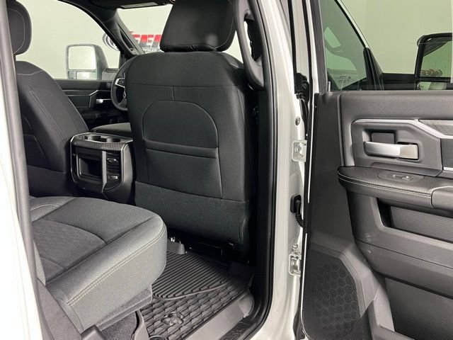 New 2026 RAM 2500 Big Horn AWD/4WD image 27