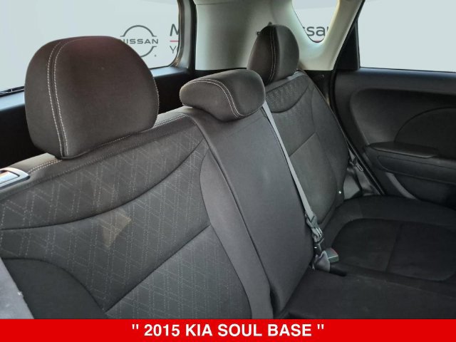 Used 2015 Kia Soul FWD image 31