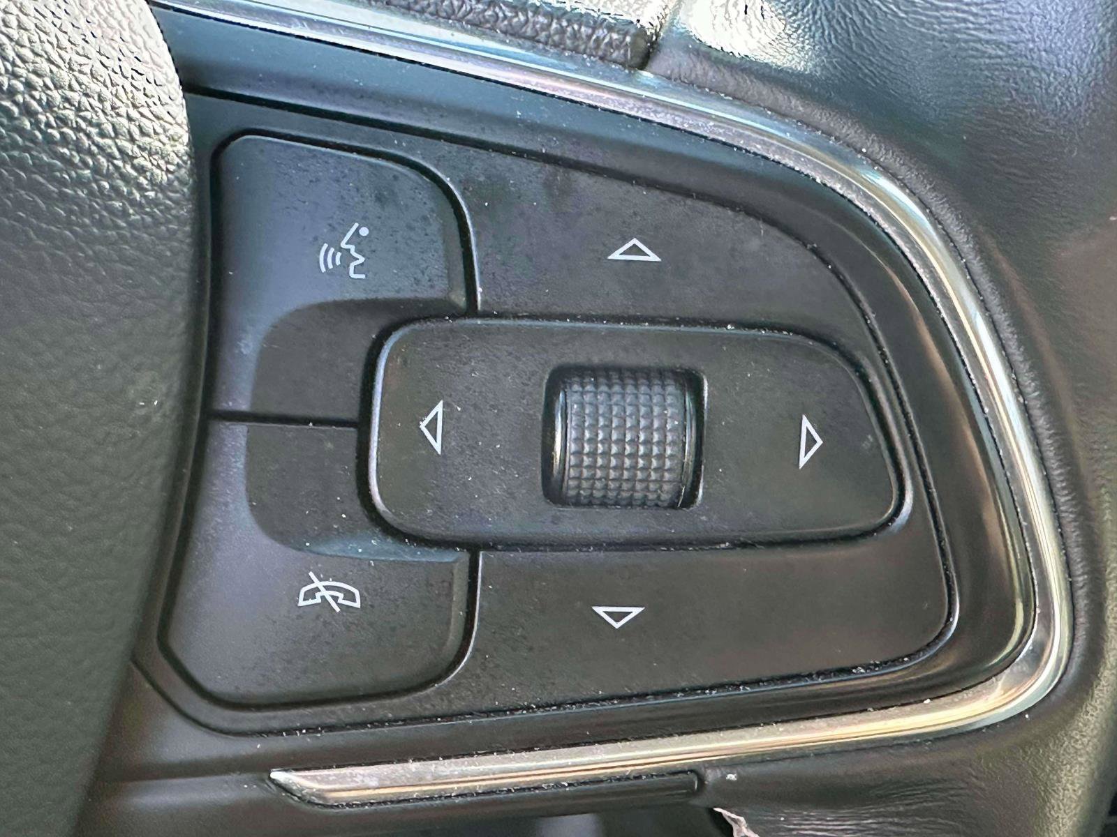 Used 2021 Buick Encore GX Select image 22