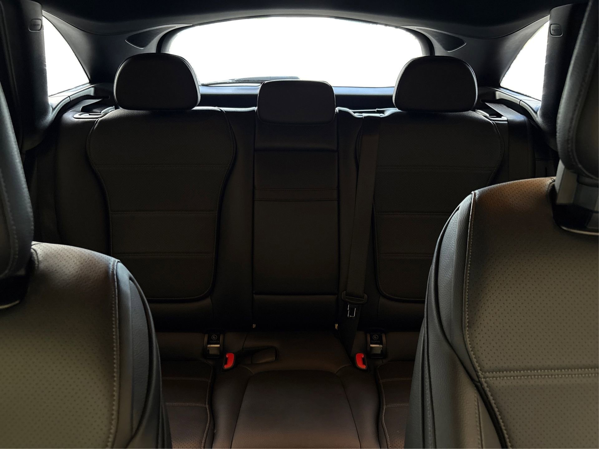 Used 2025 Mercedes-Benz GLC 300 4MATIC image 17