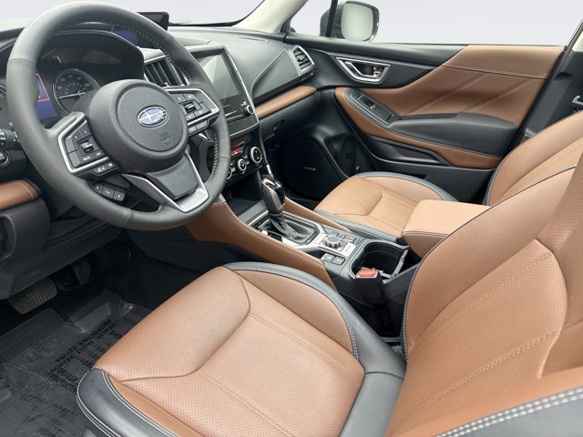 Used 2024 Subaru Forester Touring AWD/4WD image 10