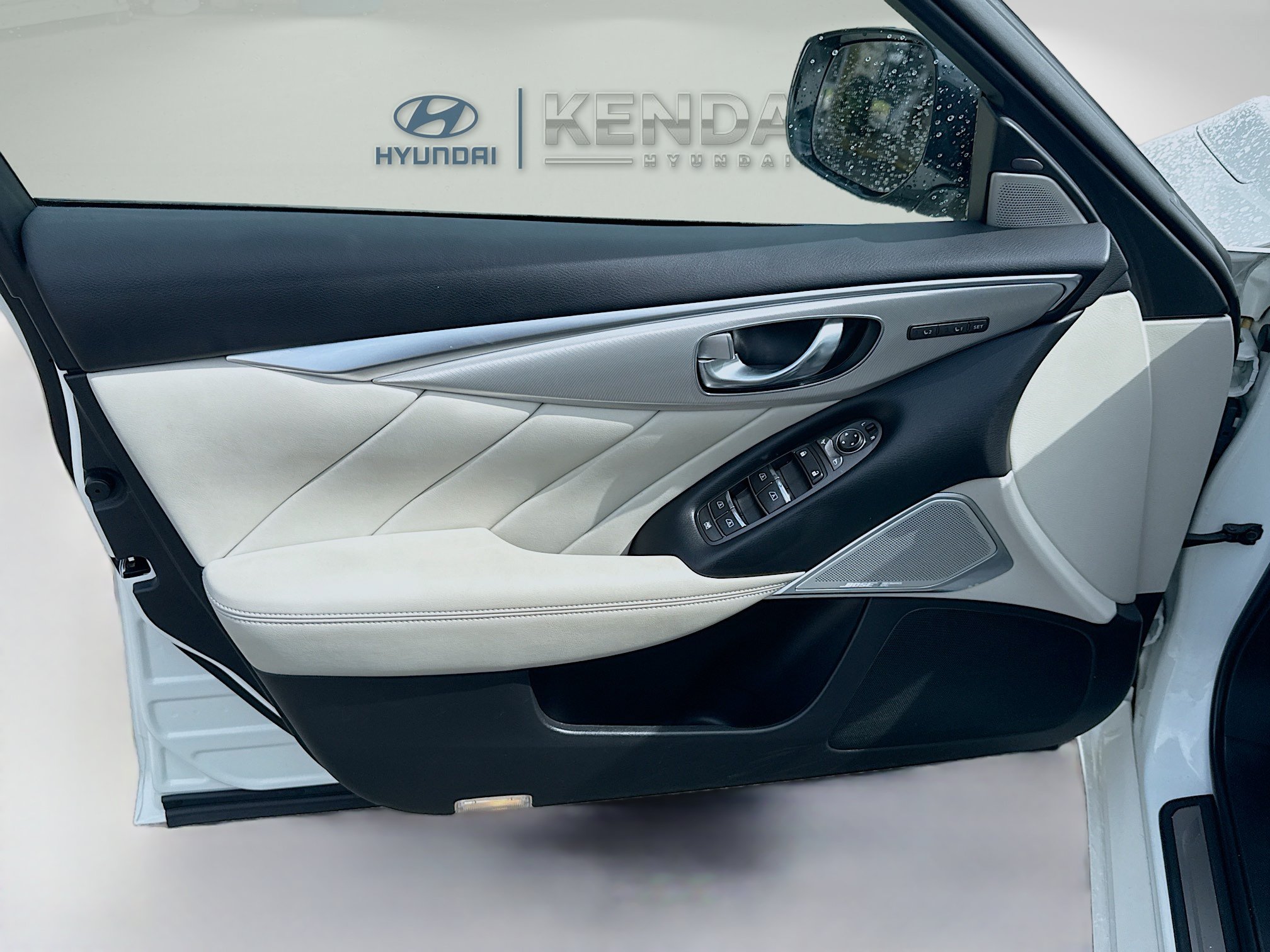 Used 2023 INFINITI Q50 Luxe w/ Cargo Package AWD/4WD image 19