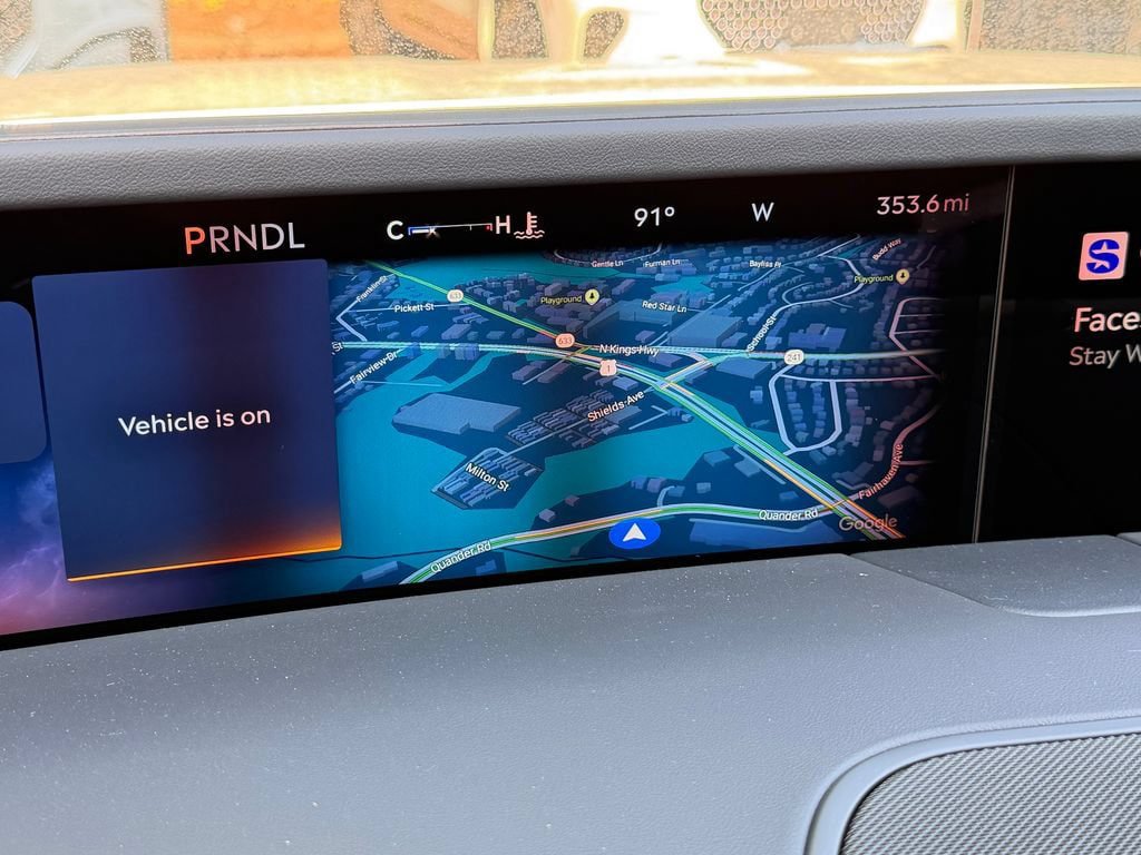 New 2026 Lincoln Nautilus Reserve w/ Jet Appearance Package AWD/4WD image 9