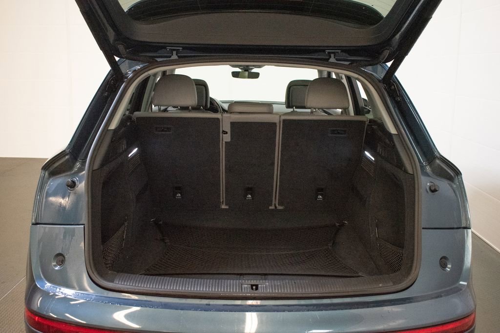 Used 2018 Audi Q5 2.0T Premium Plus w/ Premium Plus Package AWD/4WD image 24