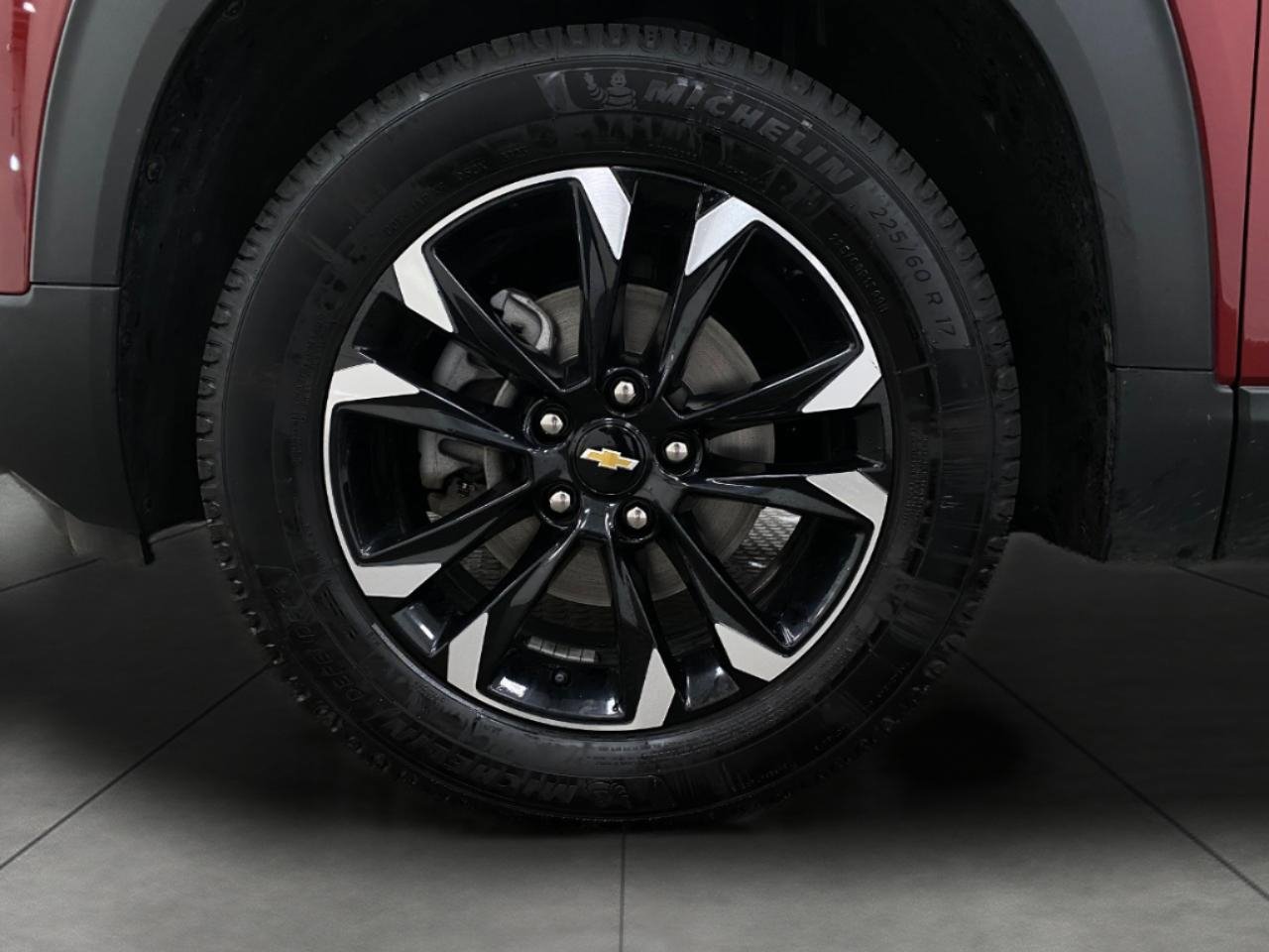 Used 2022 Chevrolet TrailBlazer LT AWD/4WD image 12