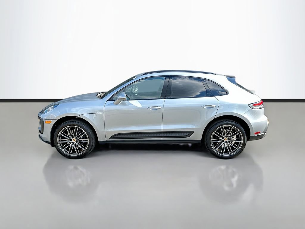 Certified 2026 Porsche Macan AWD/4WD image 2