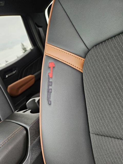New 2026 GMC Canyon AT4 AWD/4WD image 23