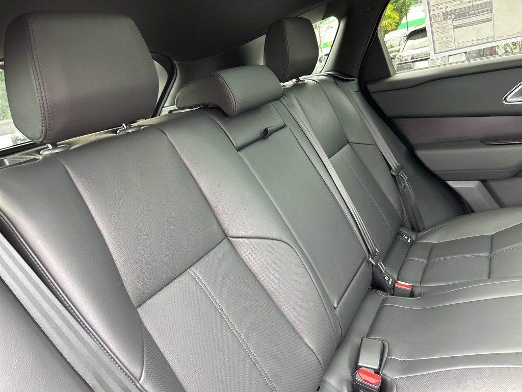 New 2026 Land Rover Range Rover Velar Dynamic SE image 18