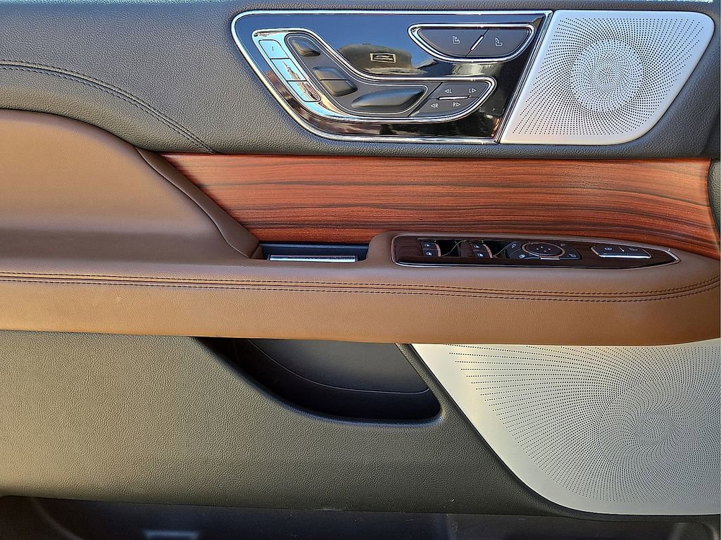 Used 2024 Lincoln Navigator L Reserve image 21