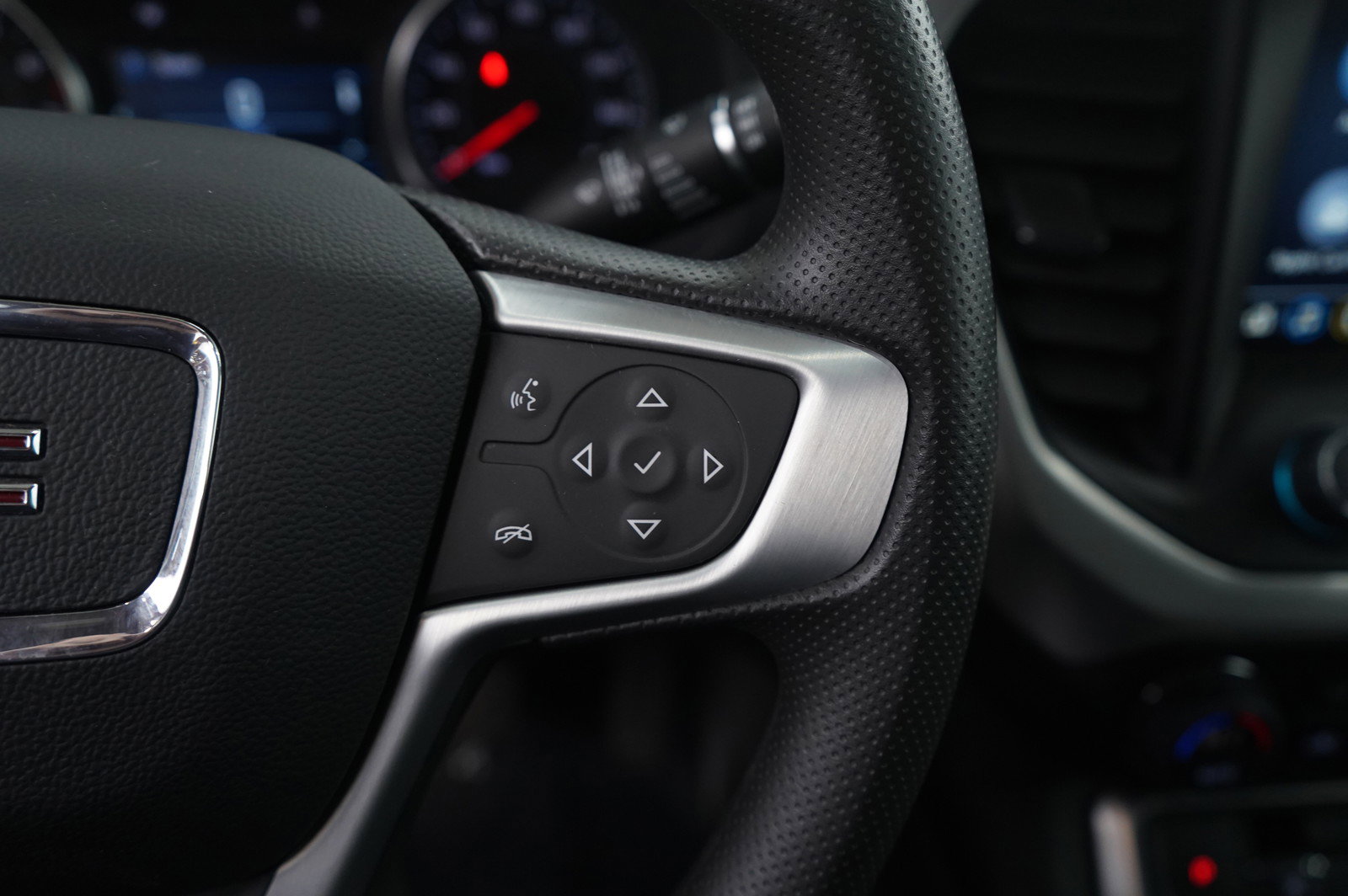 Used 2023 GMC Acadia SLE image 20