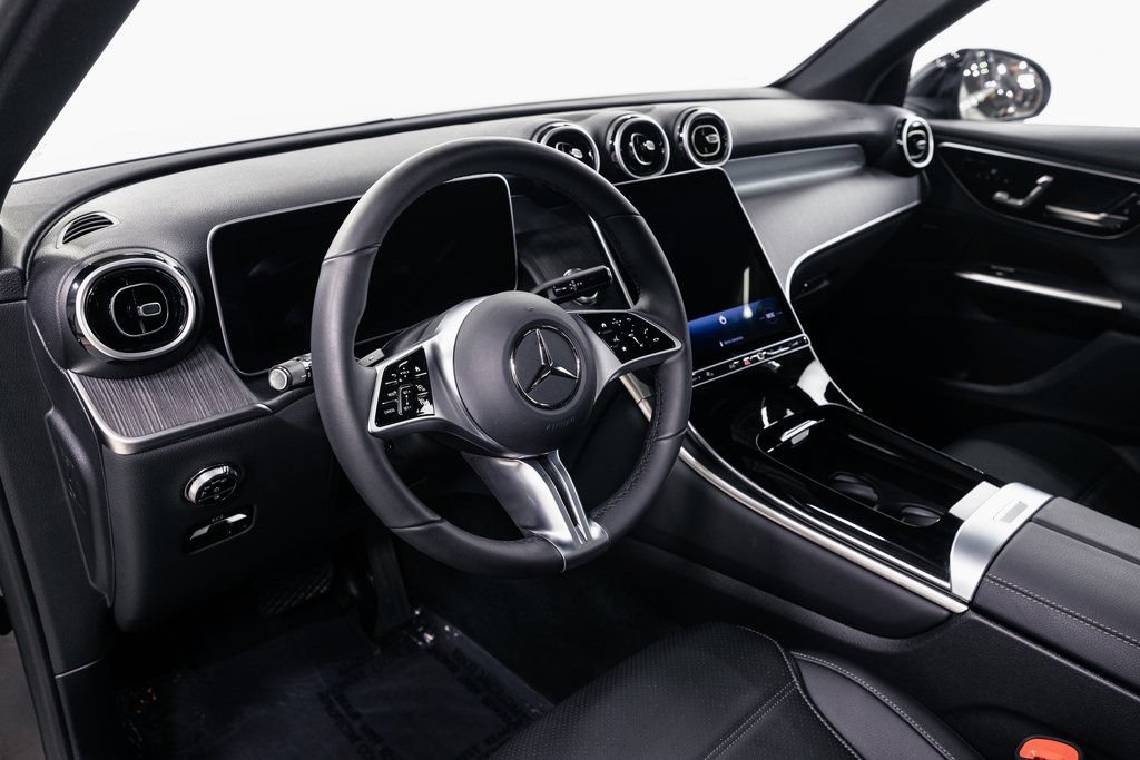 Used 2026 Mercedes-Benz GLC 300 4MATIC image 8