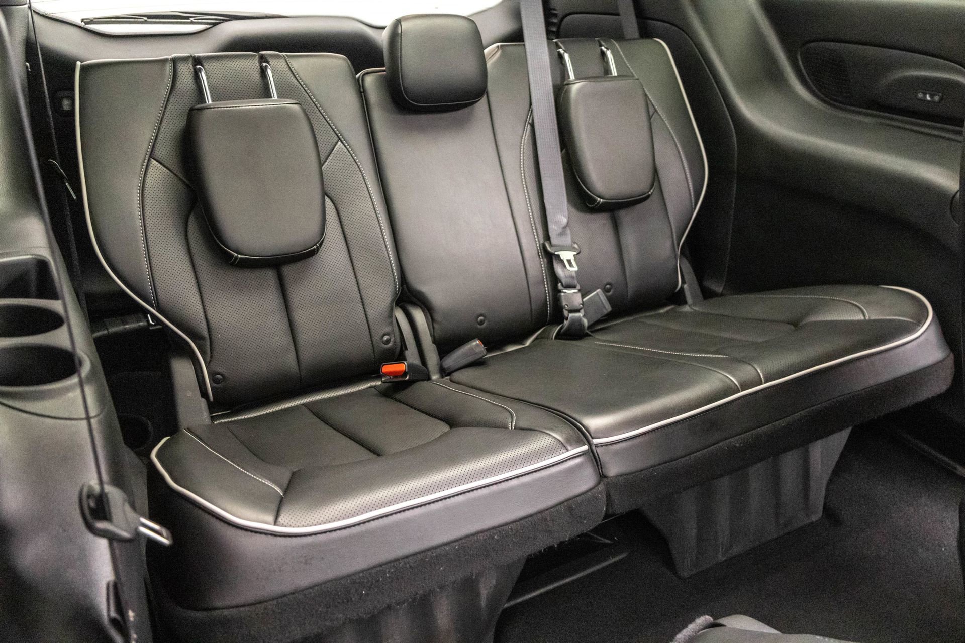 Used 2021 Chrysler Pacifica Limited w/ Uconnect Theater Family Group AWD/4WD image 38