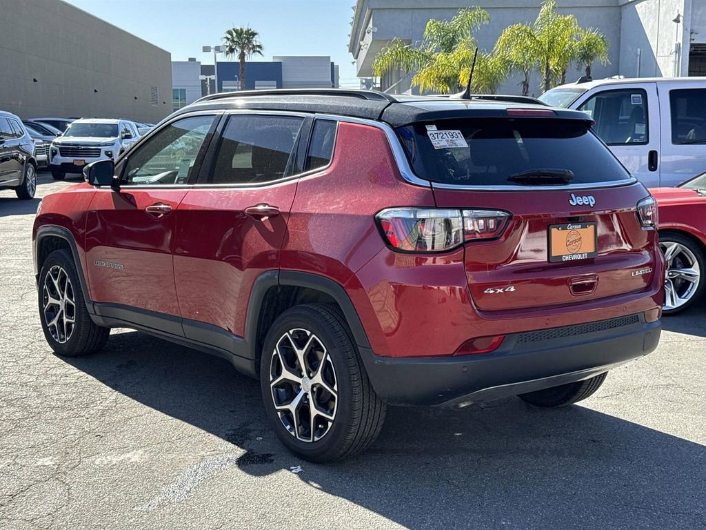 Used 2024 Jeep Compass Limited image 5