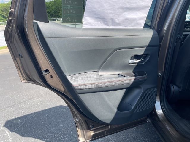 New 2025 Nissan Kicks SR image 14