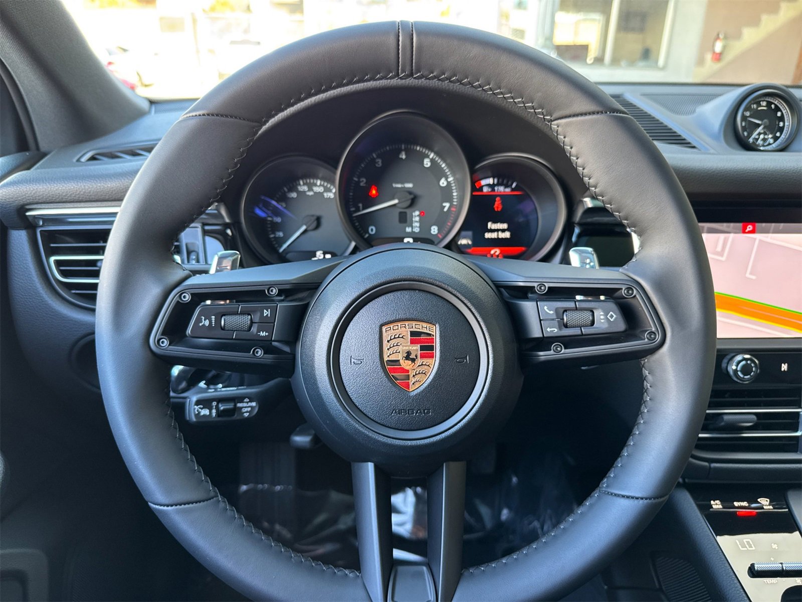 New 2026 Porsche Macan image 24