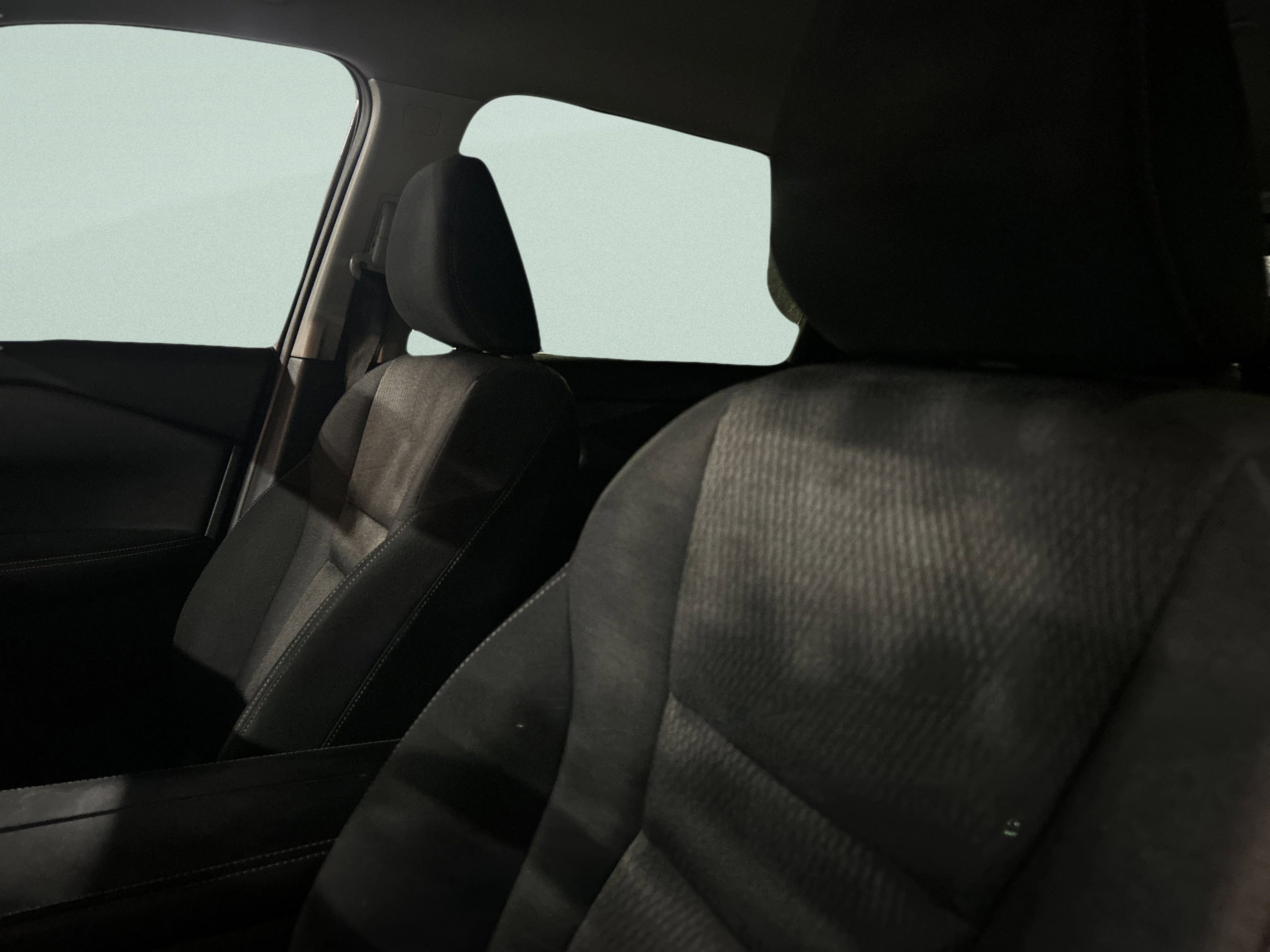 Used 2024 Nissan Rogue SV image 19