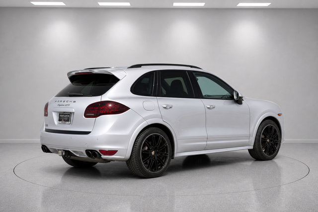 Used 2014 Porsche Cayenne GTS AWD/4WD image 3