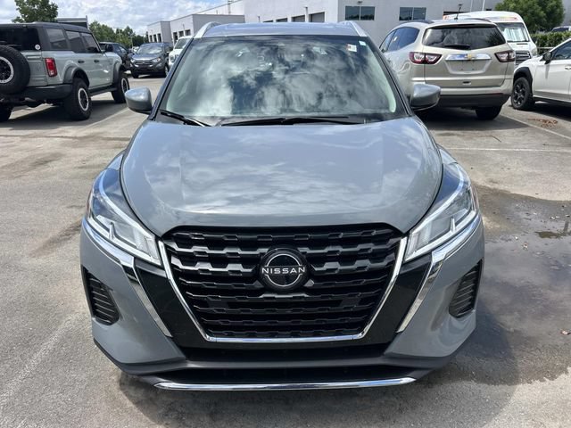 Used 2023 Nissan Kicks SV FWD image 2