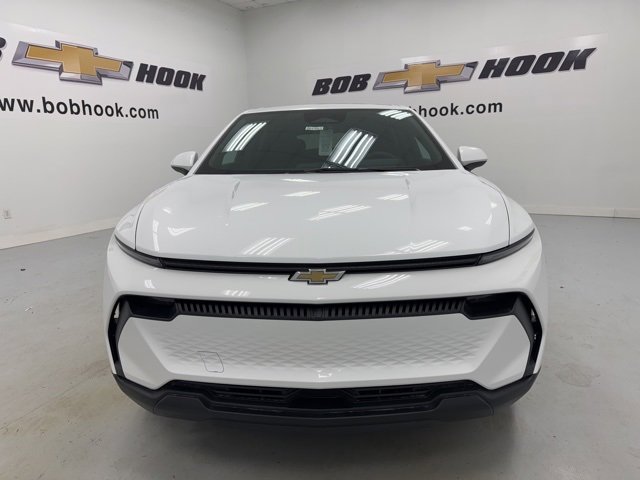 New 2026 Chevrolet Equinox EV LT image 2