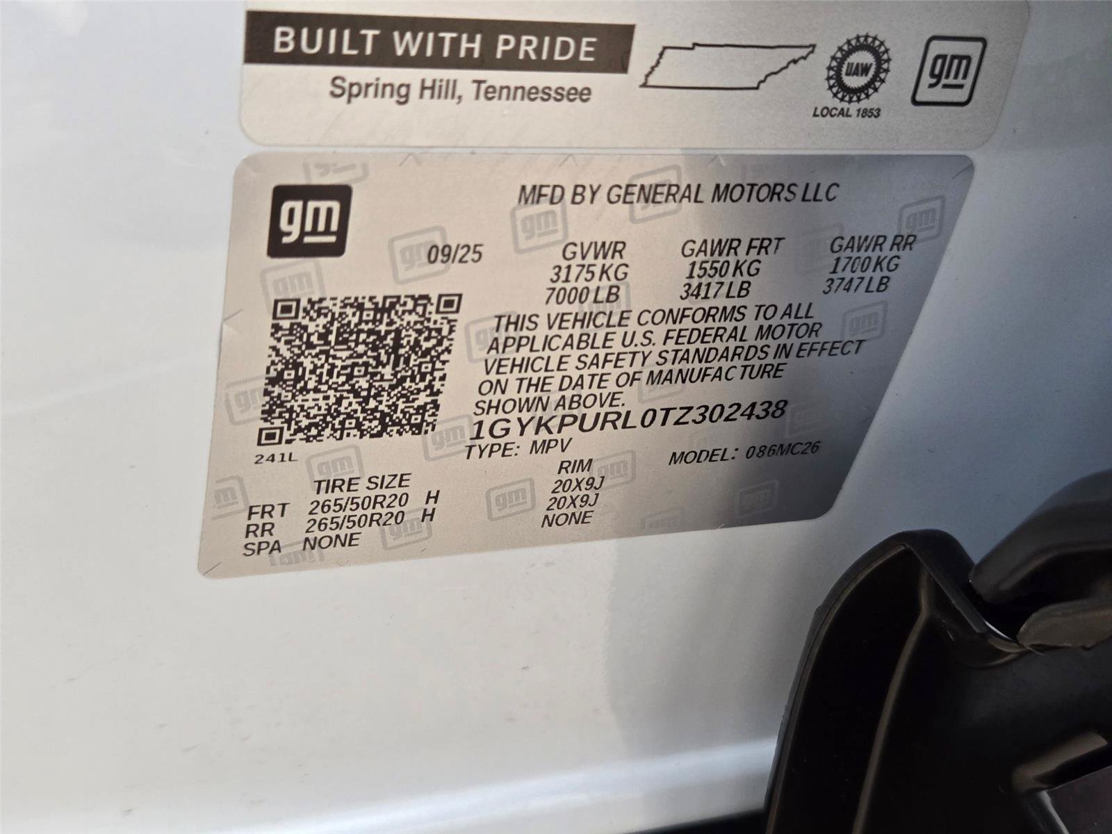 New 2026 Cadillac Lyriq Sport w/ LPO, Floor Liner Package AWD/4WD image 33